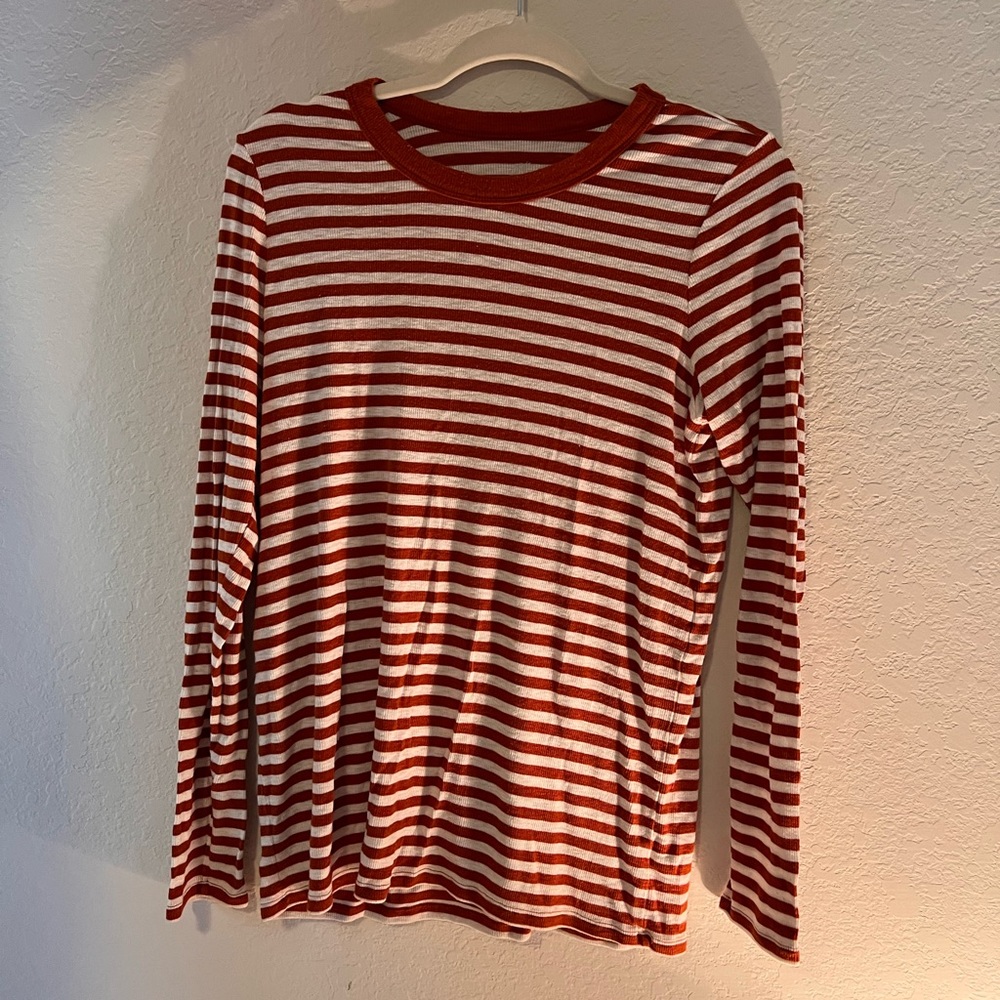 Arie long sleeve shirt size Large